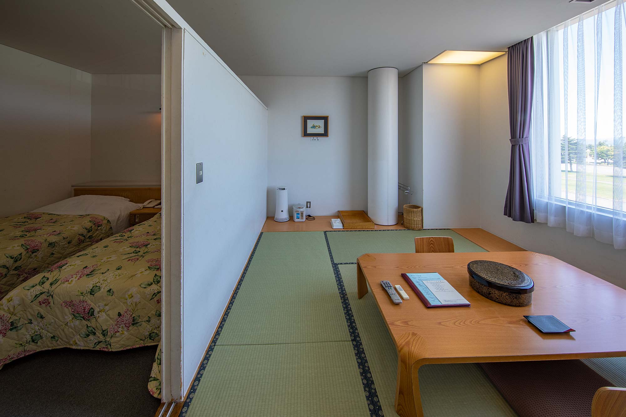 海道新十津川町サンヒルズサライ　客室　ベッドルーム併設の和洋室の写真3